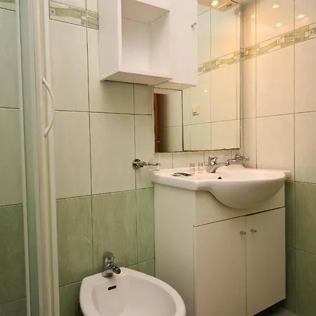 Apartment Fuer 3 Personen Ca 40 Qm In Silo, Kvarner Bucht Krk - B61463 *