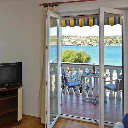 Fuer 3 Personen Ca 40 Qm In Silo, Kvarner Bucht Krk - B61463 Apartment